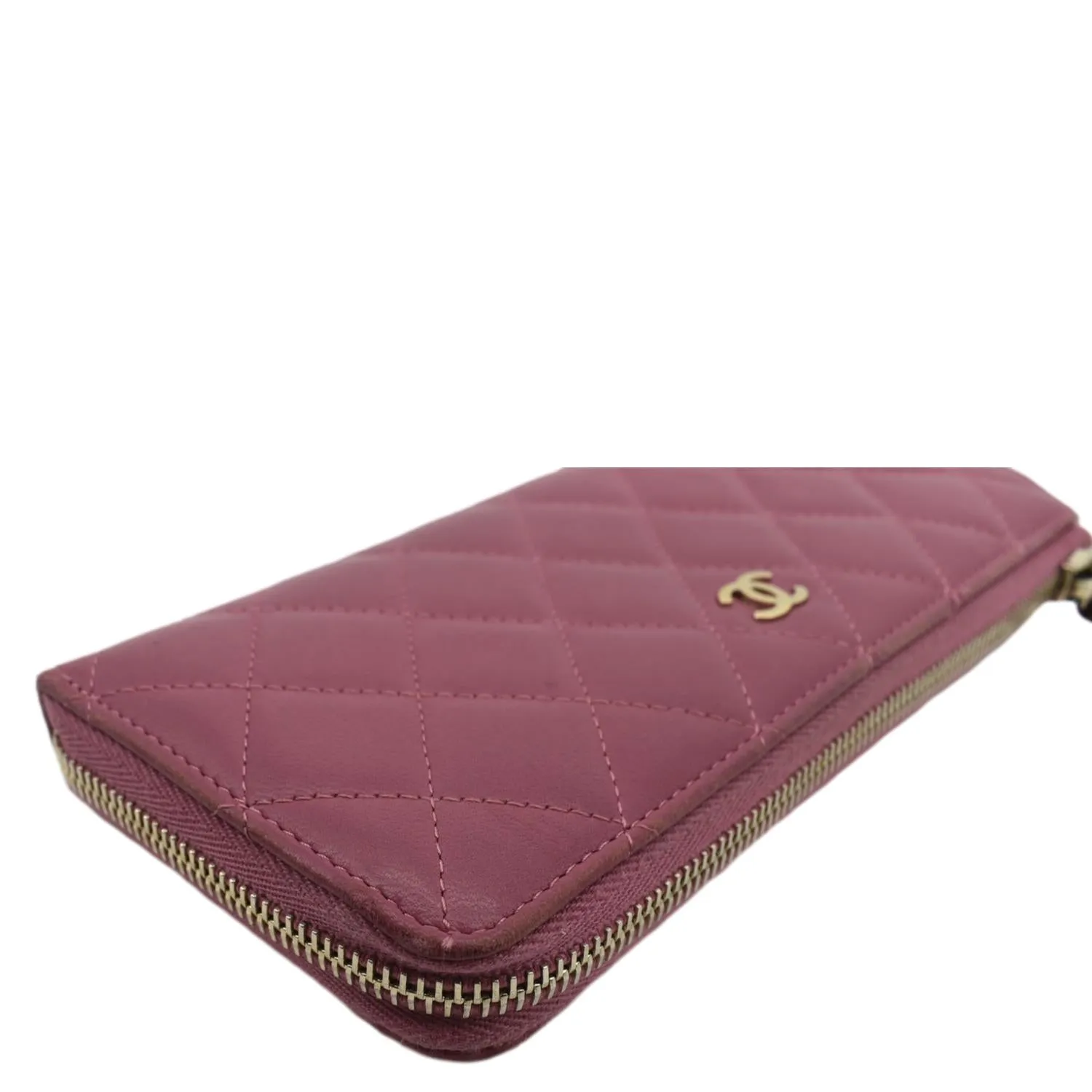 CHANEL CC Quilted Leather Zip Wallet Pink