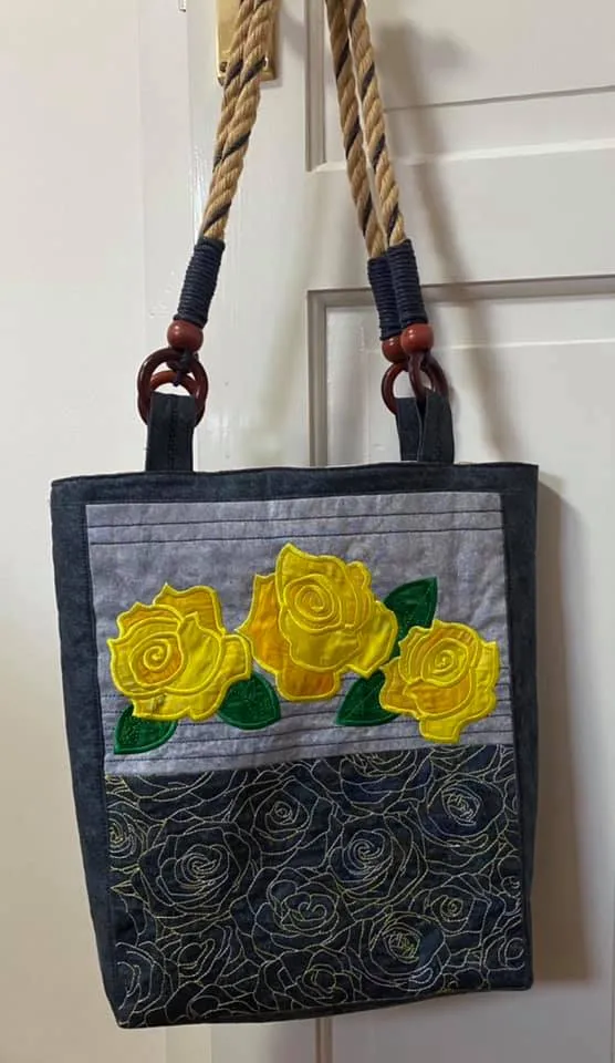 Quilted Roses Bag 6x10 7x12