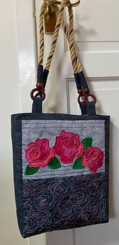 Quilted Roses Bag 6x10 7x12