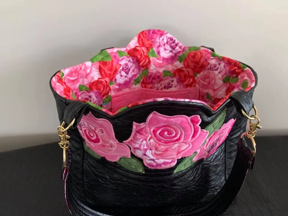 Quilted Roses Bag 6x10 7x12