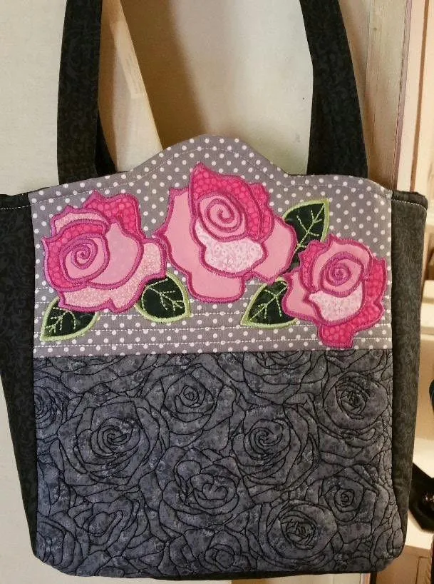 Quilted Roses Bag 6x10 7x12