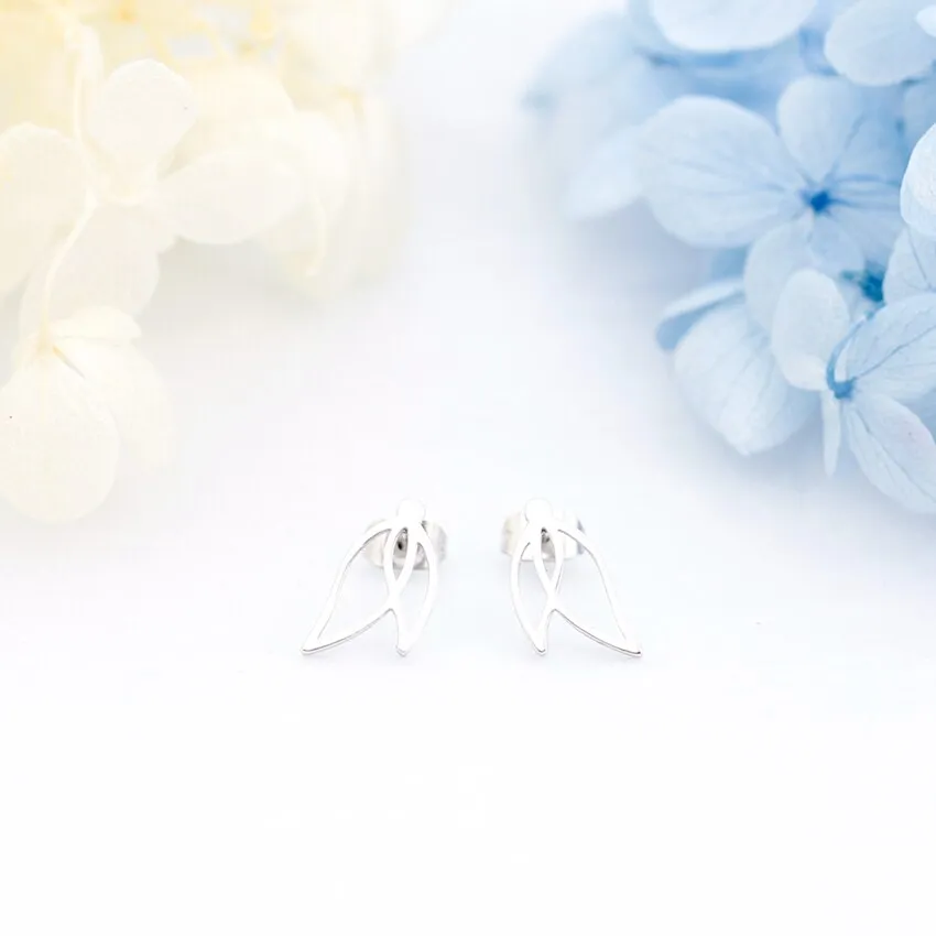 Trendy Simple Leaf Stud Earrings For Women Korean